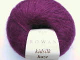 A skein of Kidsilk Haze